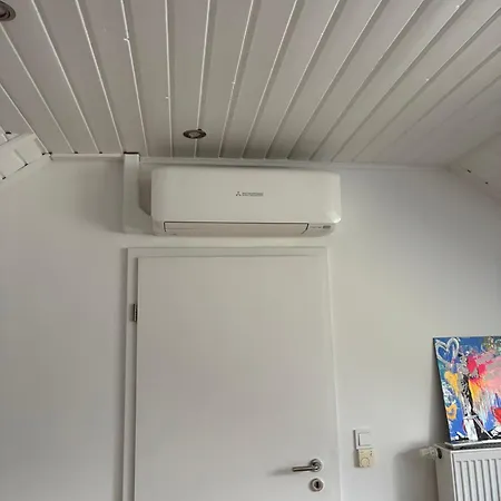 Klimatisierte Dachgeschoss-unterkunft In Speyer